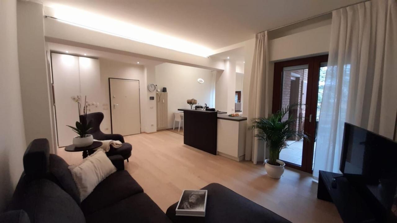אלבה L'Appartamento Sul Corso מראה חיצוני תמונה